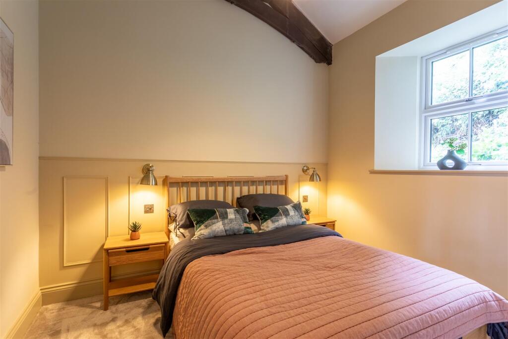 bed1.JPG