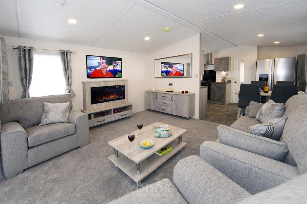 superior-lounge-1-1181x787