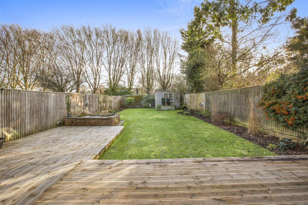 ELLSWORTH ROAD, POETS CORNER, HIGH WYCOMBE