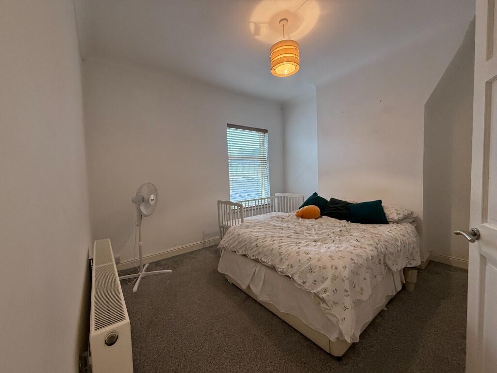 Rear bedroom