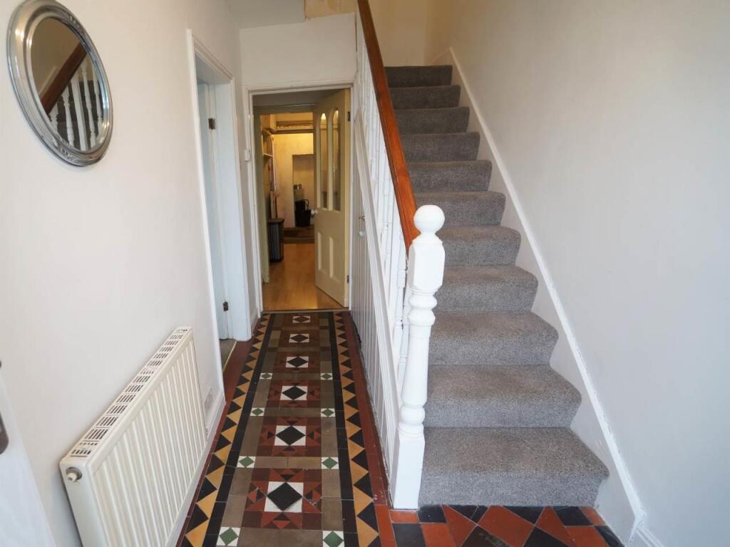 1Penllys_hall.JPG