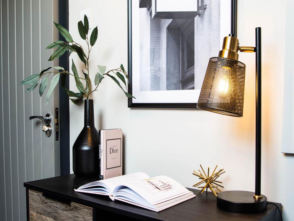 21 Haigh Avenue R2 (