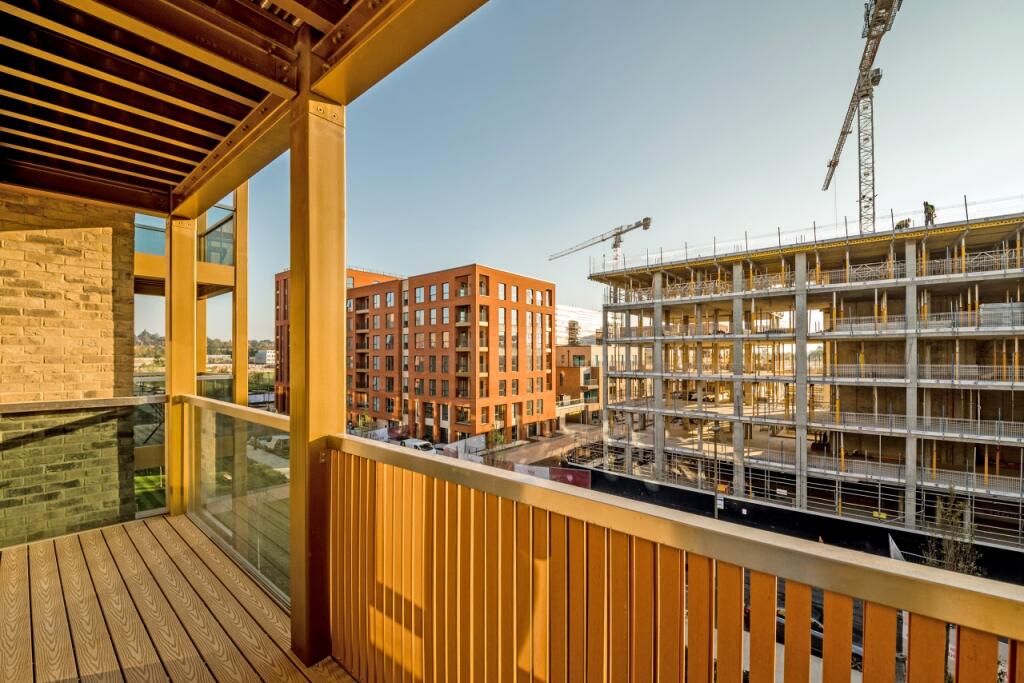 Balcony Lassen House