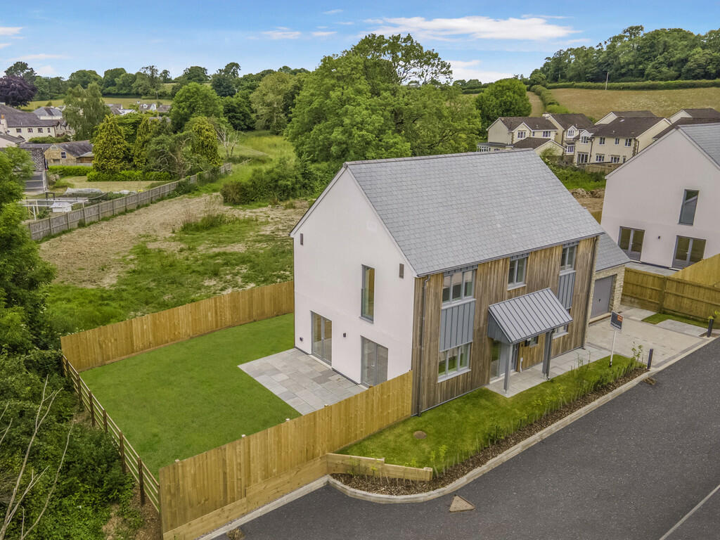 New Rosemoor Esta...