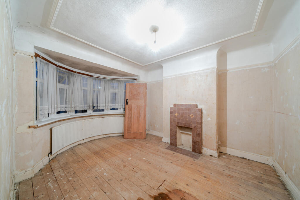 1376686-16-690cd9...