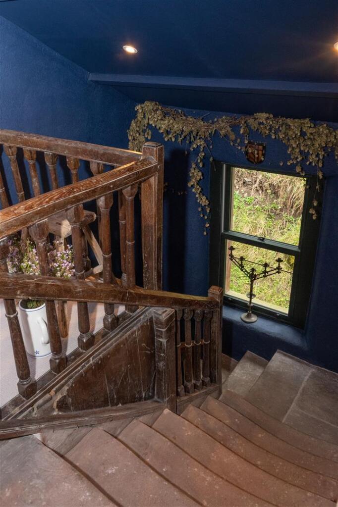 Castlehowe Stairwell.jpg