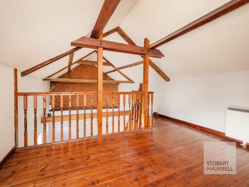 Mezzanine Bedroom 