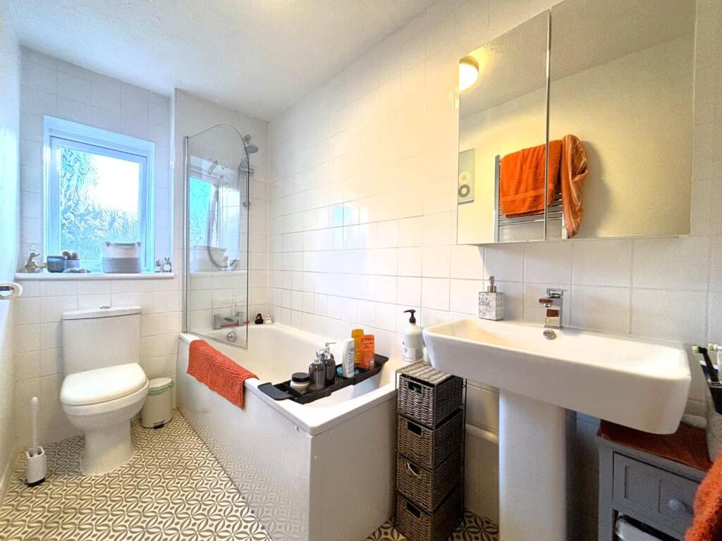 Bathroom.jpeg