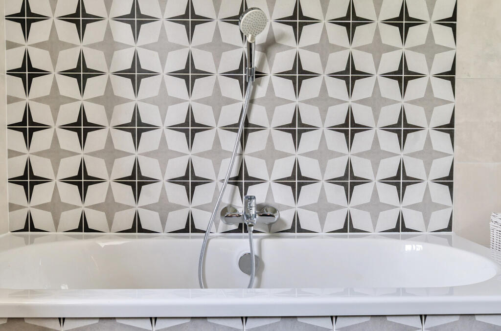 1310935-35-685c45...