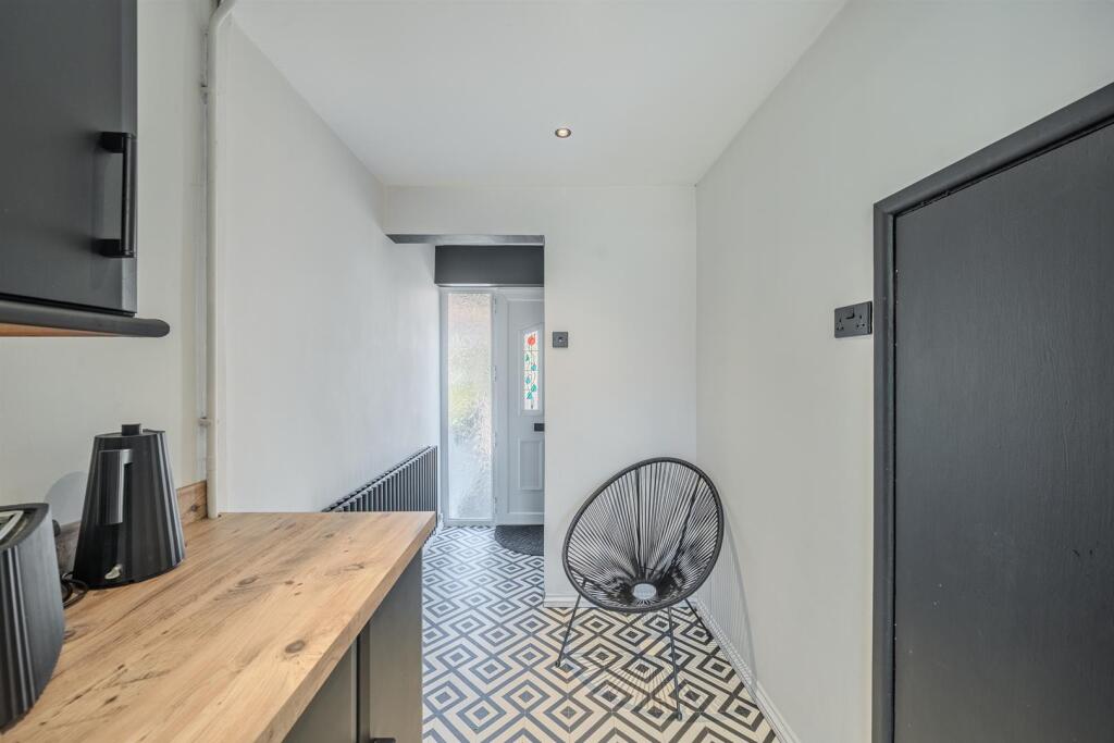 73 Caerwent Road-10.jpg