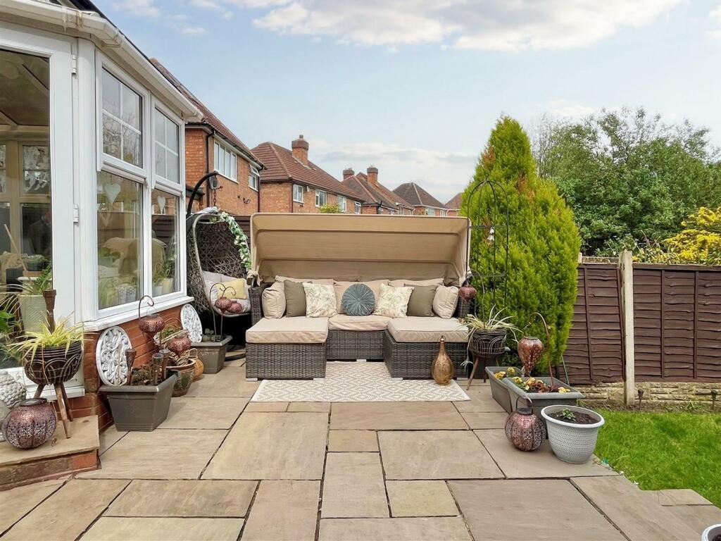 Entertaining in Garden