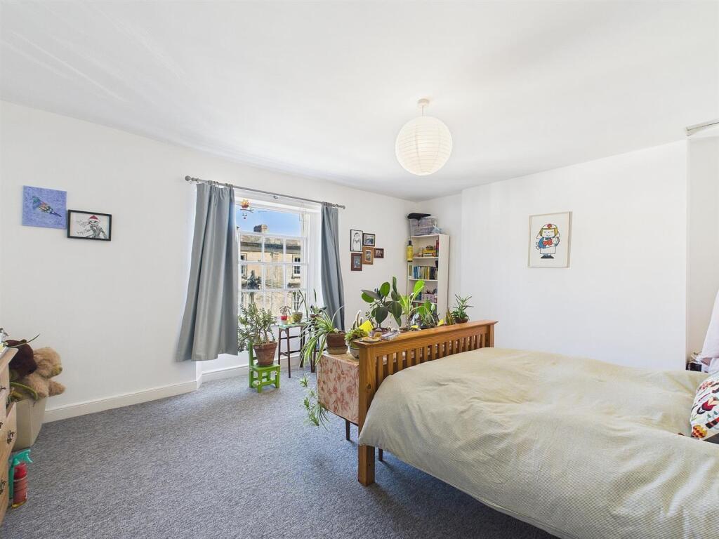 19 - Block of Flats for Auction, Kingsdown, Bristo