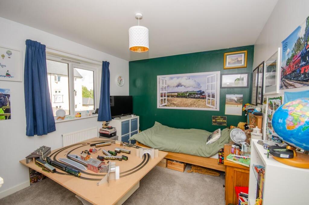 Bedroom 2.jpg