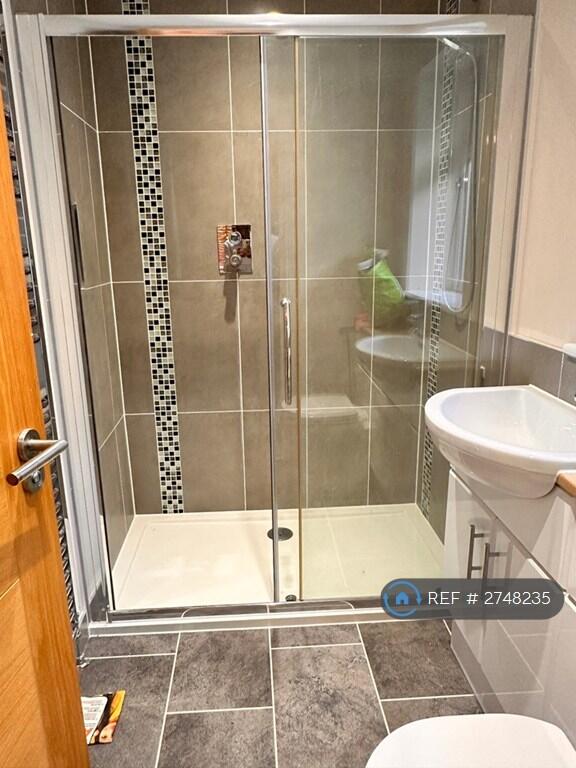 2nd Bed Room En-Suite