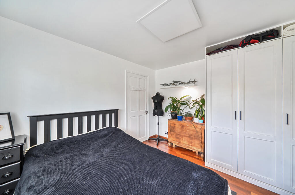 1304806-18-684aa2...