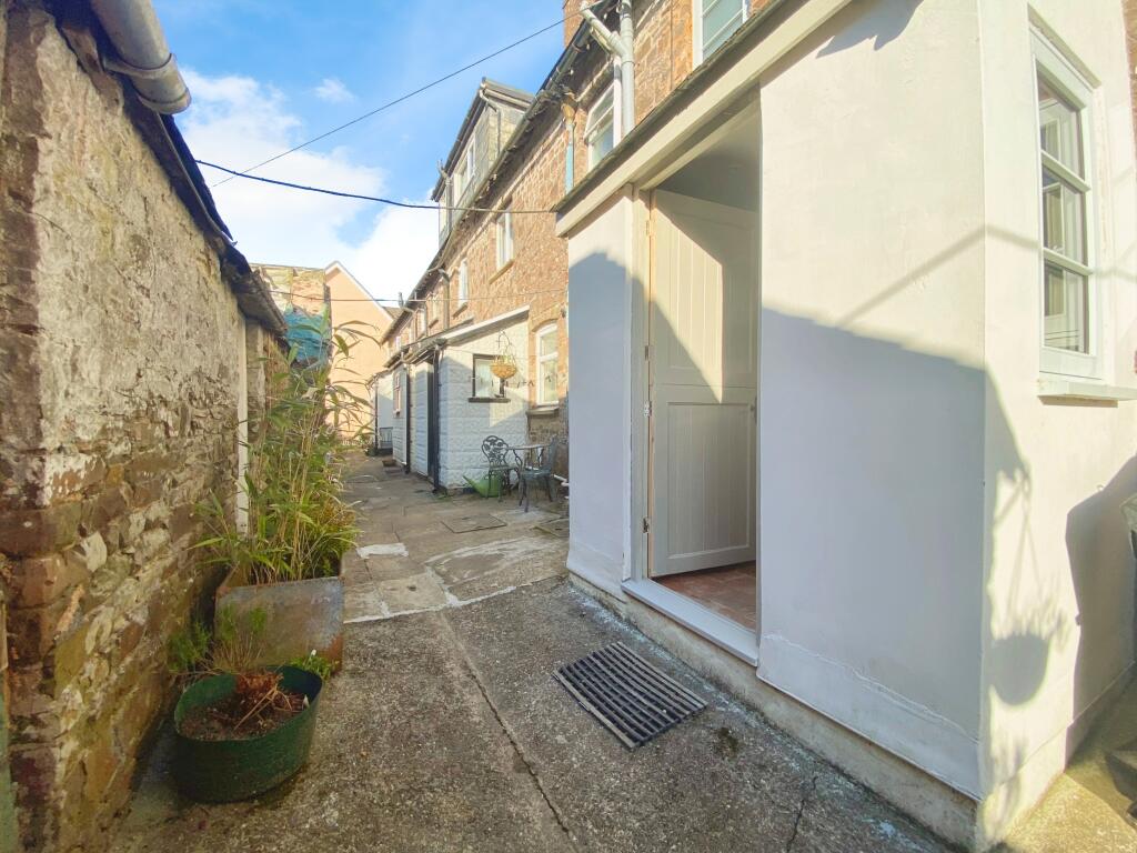 Rear Access To Garden