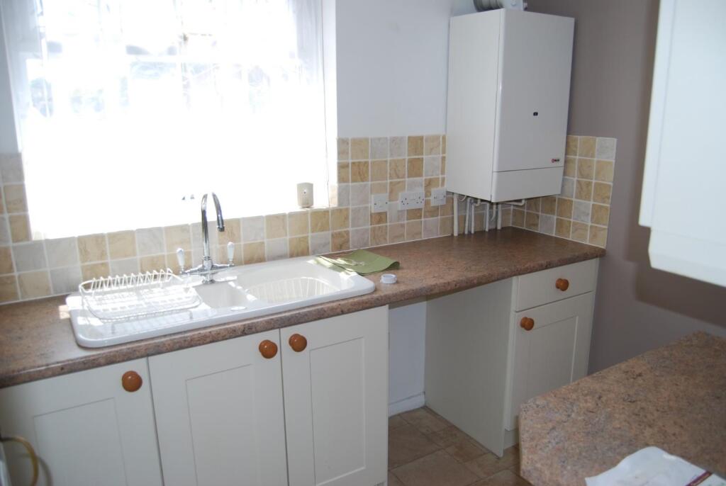 40 Halifax Way 007.JPG