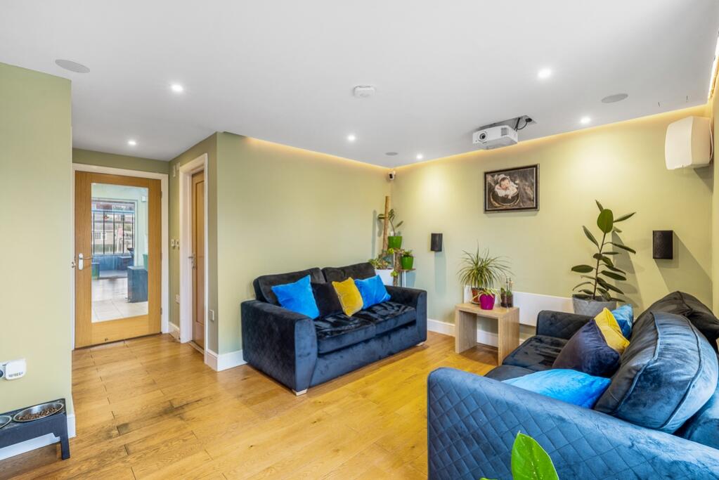 19 Saundergate Lane (Wyberton)-20