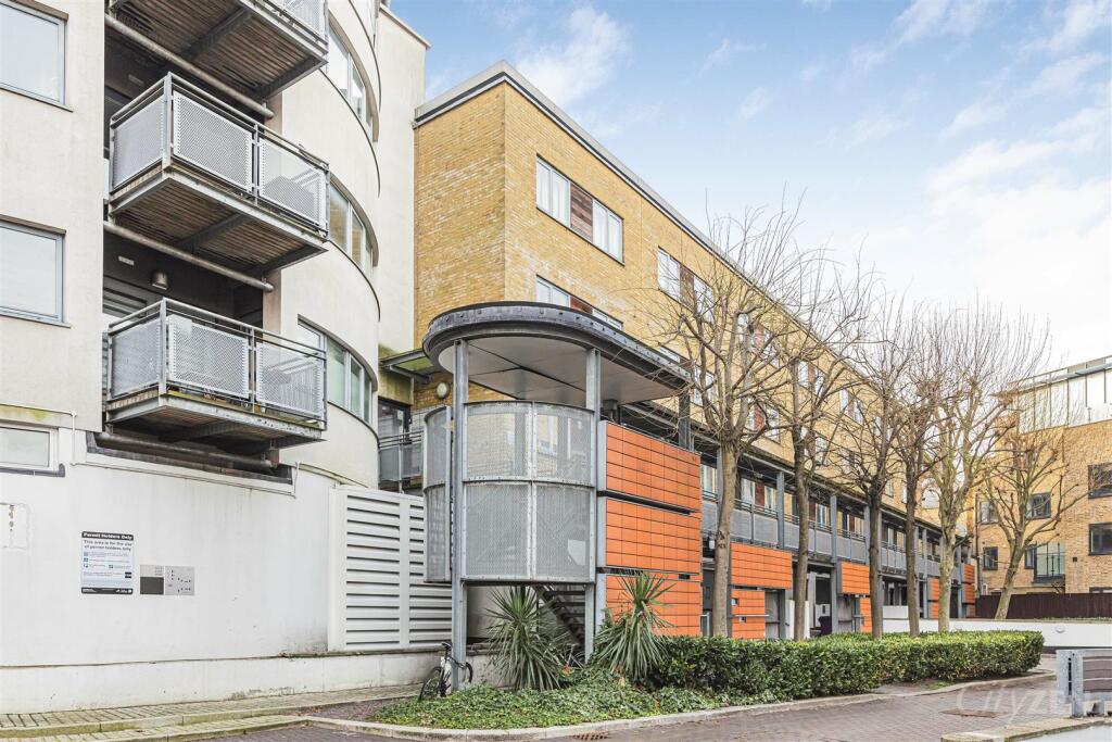 THE CHRONOS BUILDING