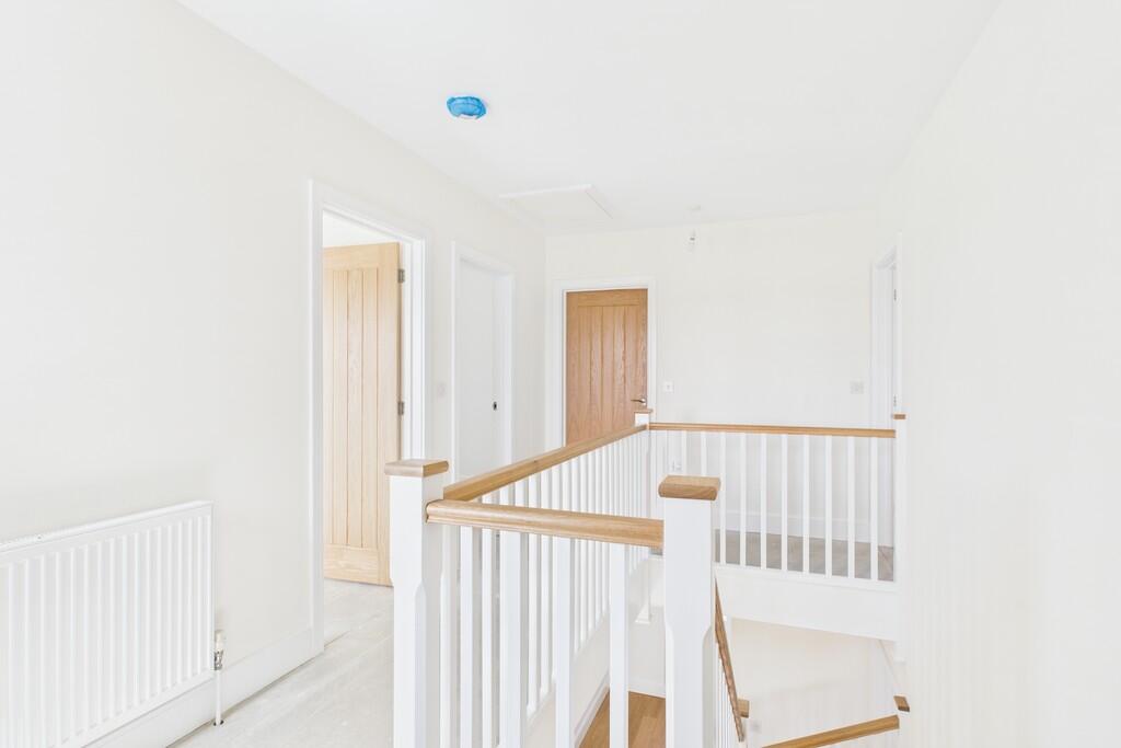 CAM01689G0-PR0460...