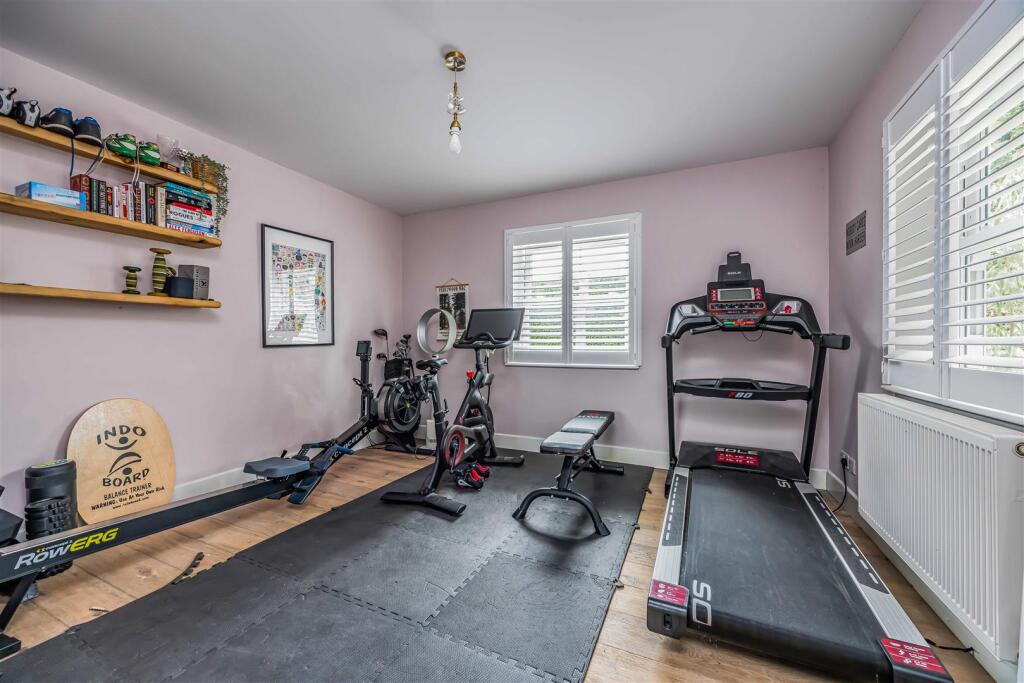 7 Hollow Lane, Hayling Island-Small-PorticoMarketi