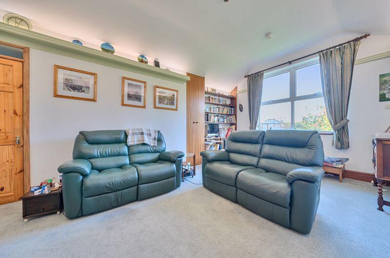 Reception or bedroom 5 angle 2