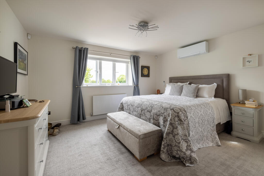 4 Old Nursery Gardens, Ashcott-40