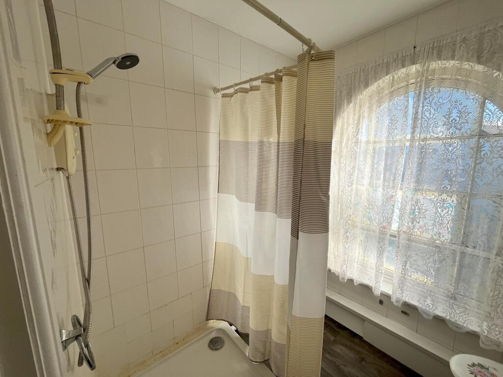 Bathoom 2