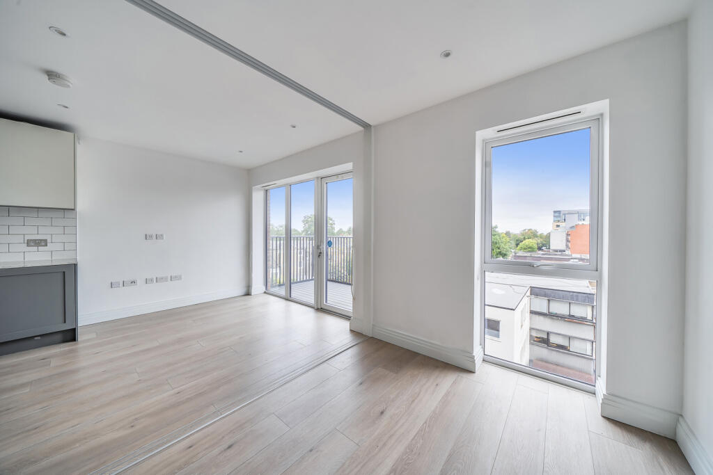 1350478-7-68cac4a...