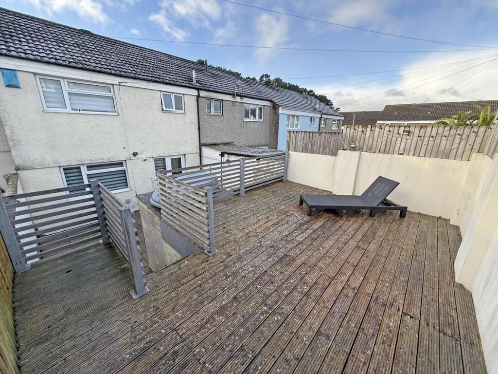 Coppice Gardens 3 - Rear.jpg