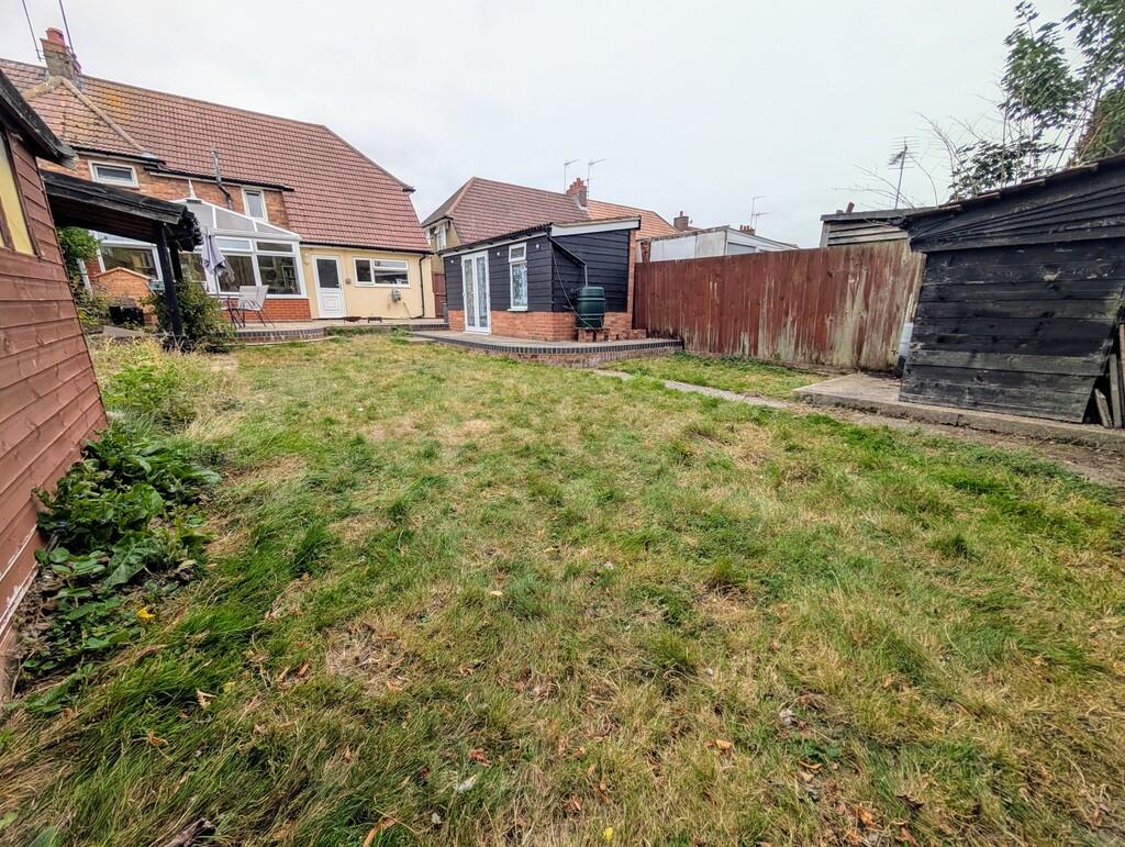 PXL_20250816_0926...