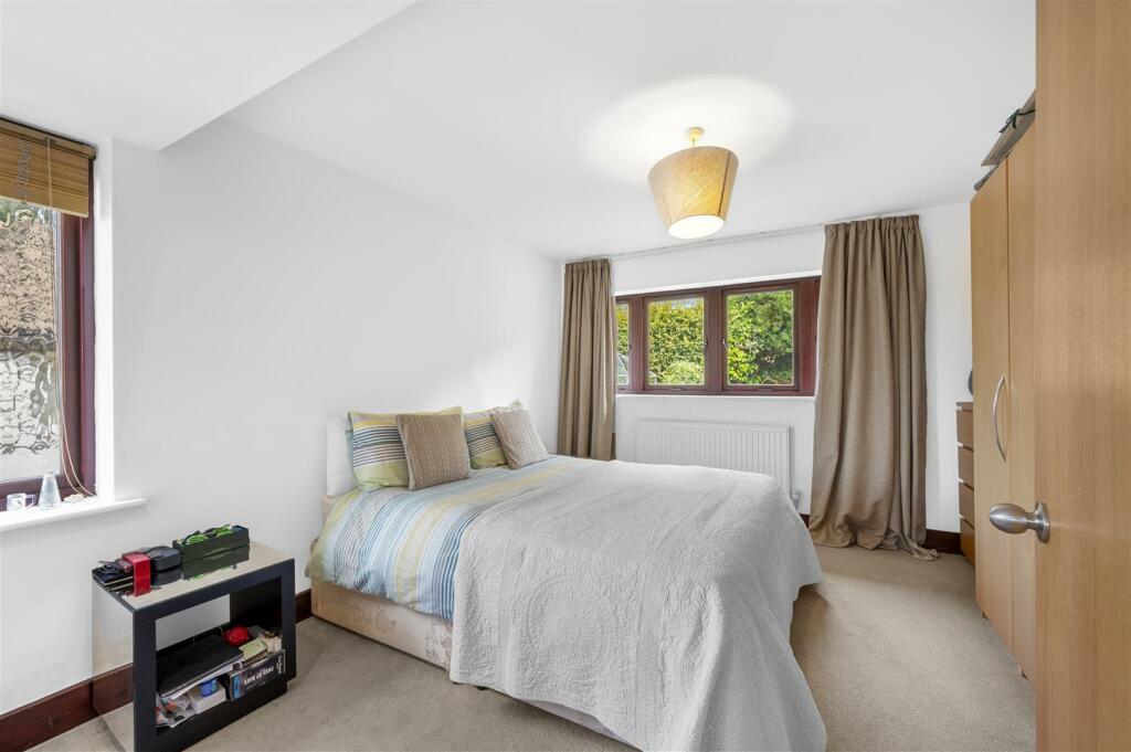 30 Cottenham Park Road,44.jpg