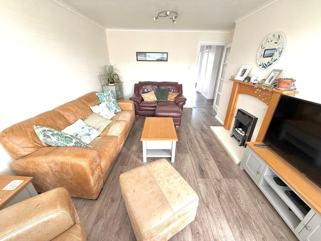 5 Dolphin Court L...