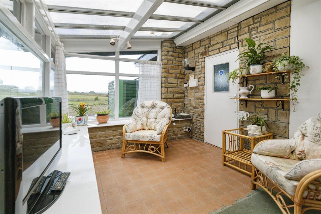 Bramleys Estate Agents - Pinfold Lane - Fixby (1).
