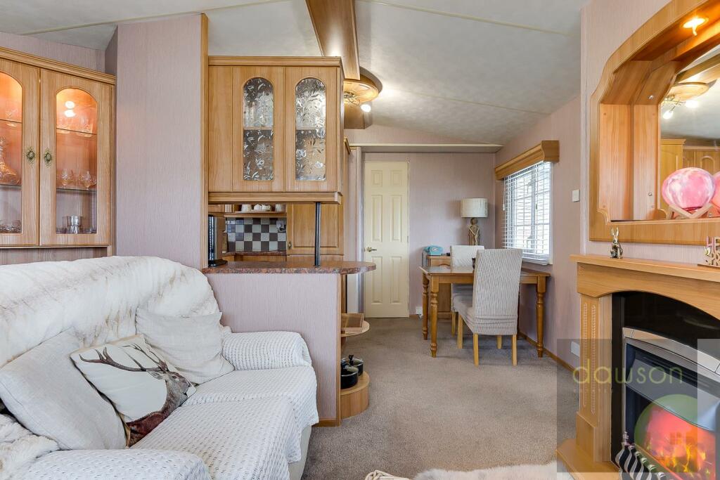 Lounge/Kitchen
