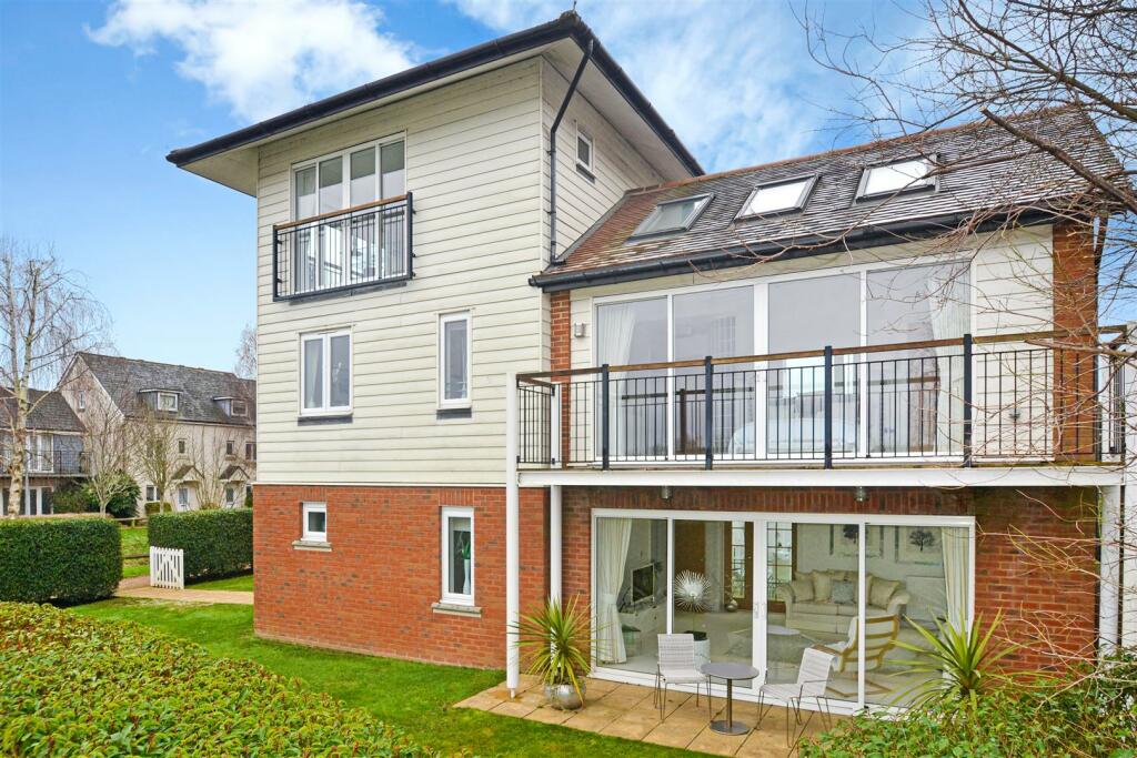 Lilley Mead front 2.jpg