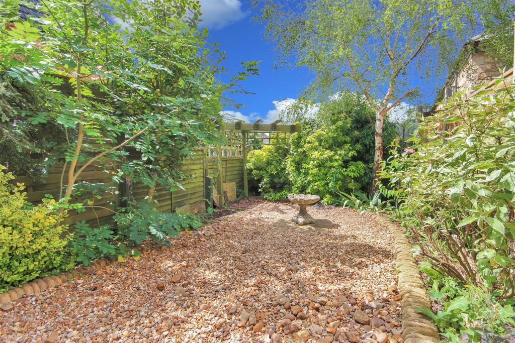 Bottom of Garden.JPG
