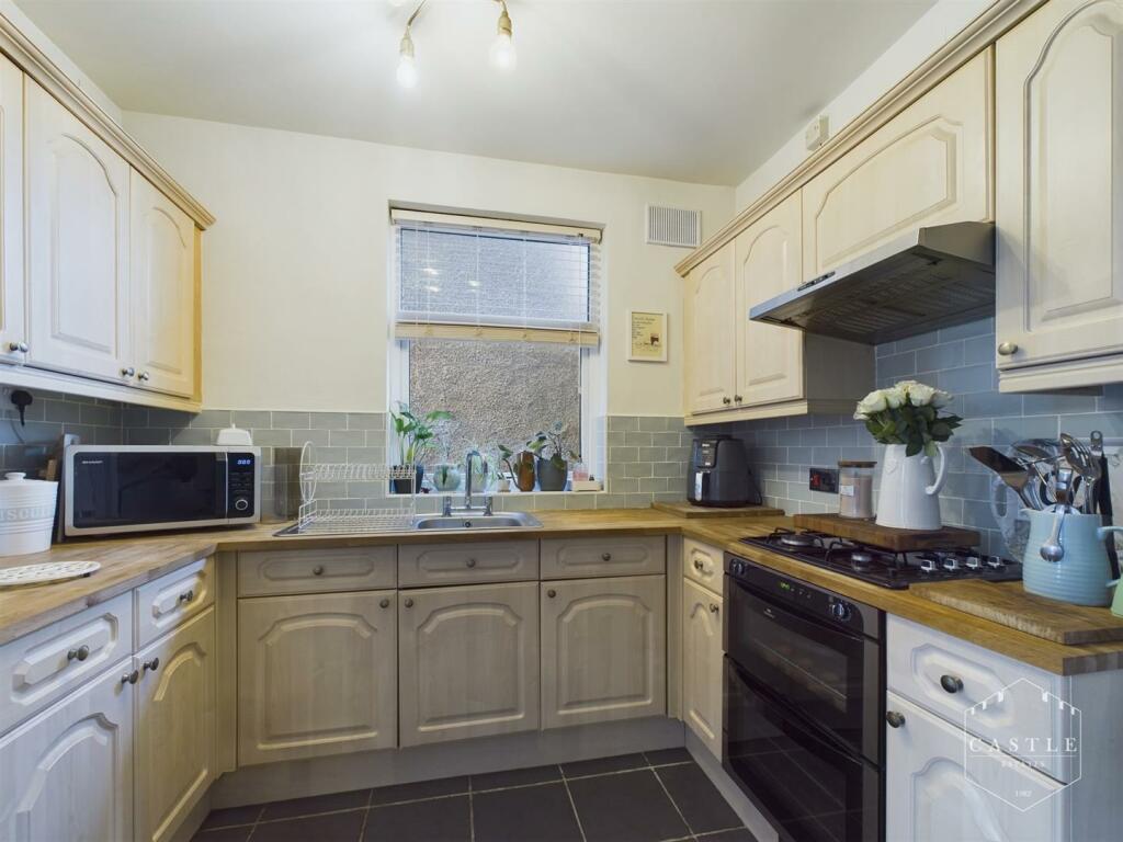 OPEN PLAN DINING KITCHEN