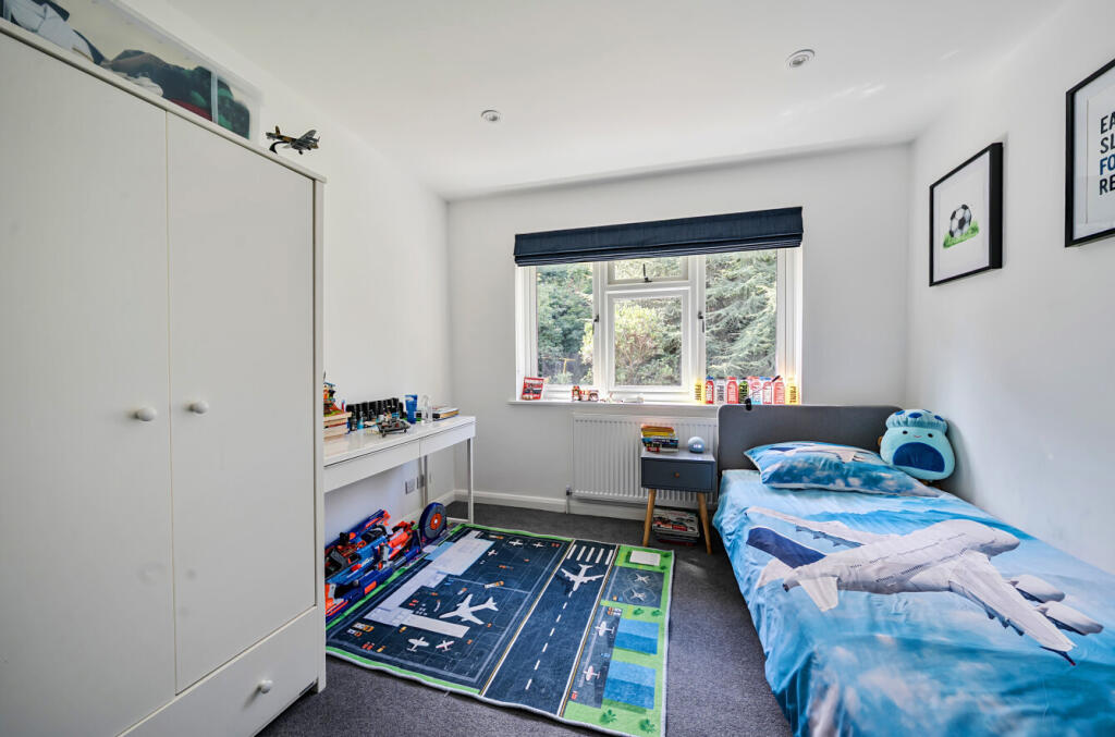 1344696-17-68bad1...