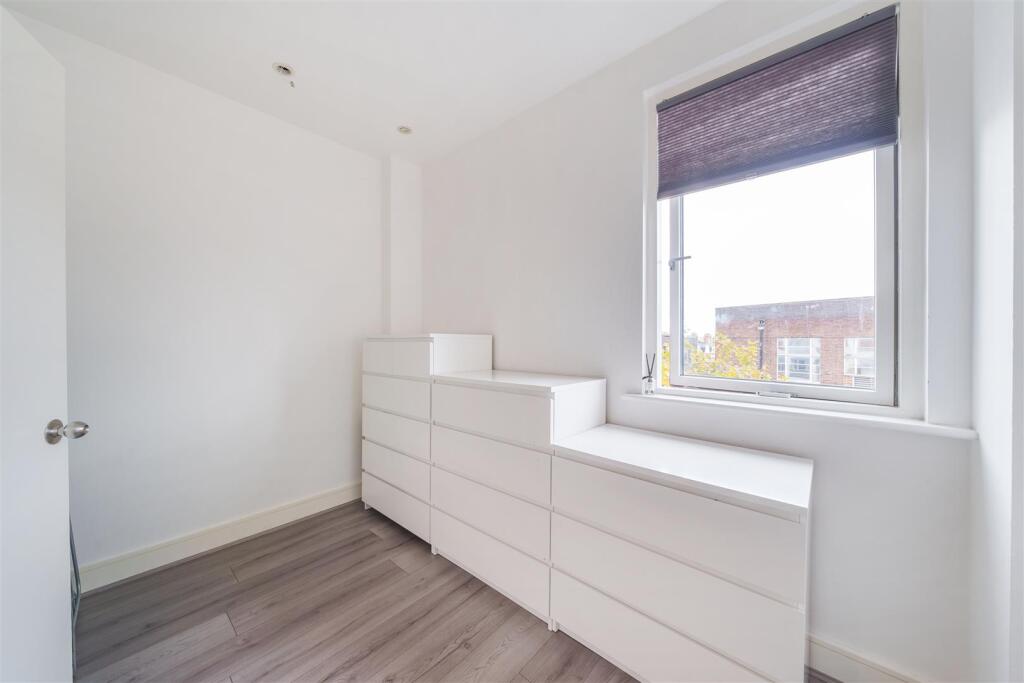 Bedroom 3.jpg