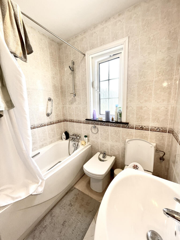 Main Bathroom