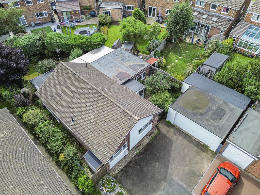 10 Beech Avenue, Lutterworth