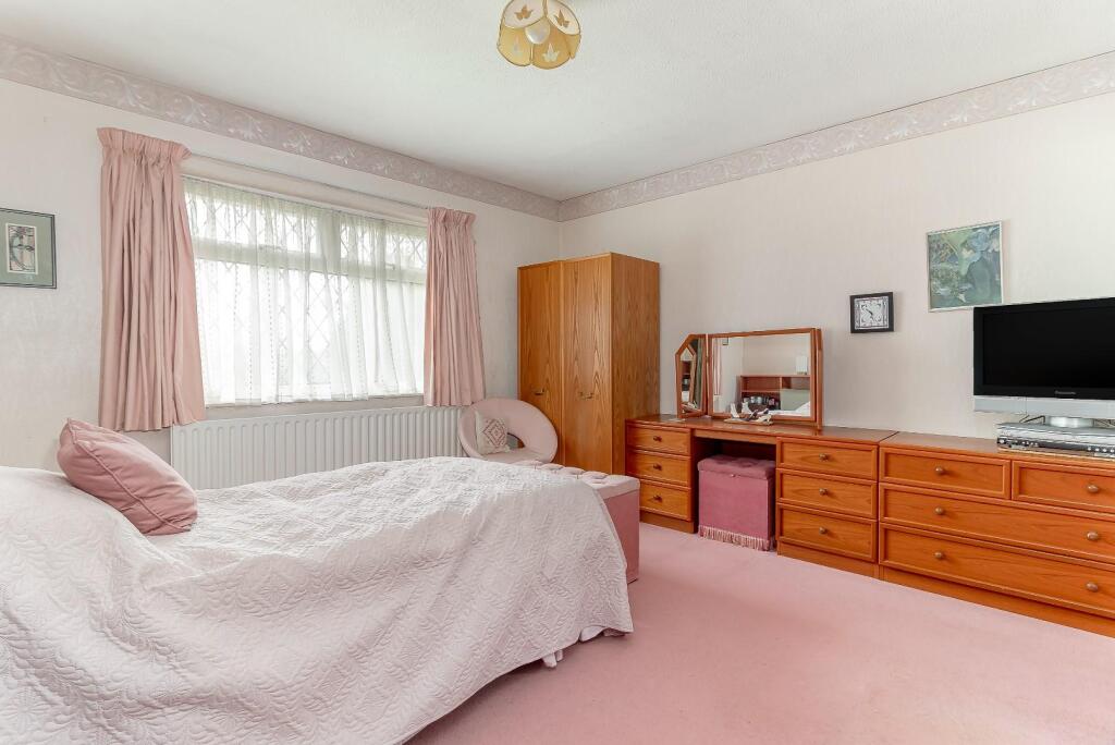 Master Bedroom - A.jpg