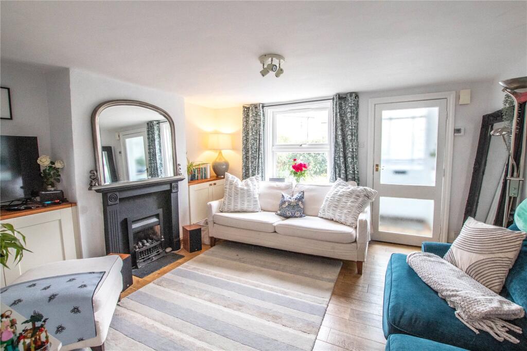 Sitting Room.
