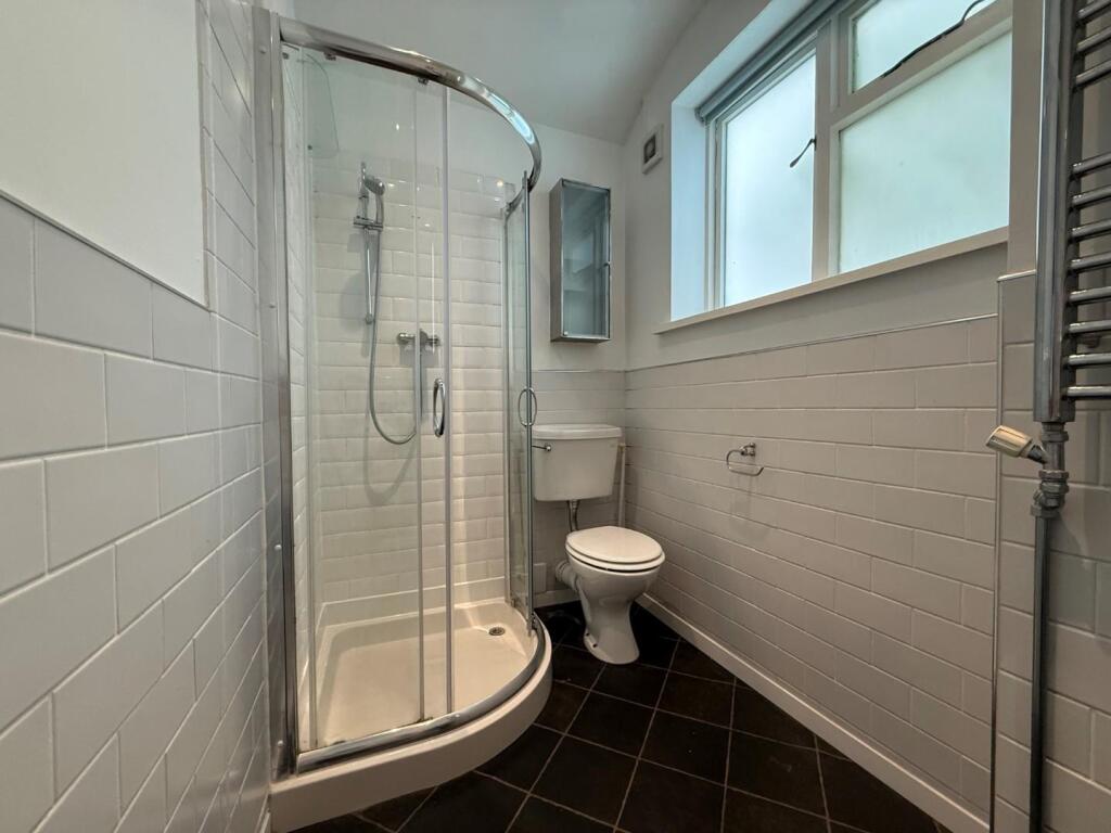 Shower room.jpg