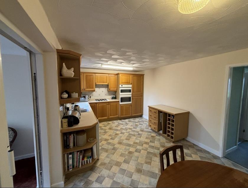 Kitchen 1.png
