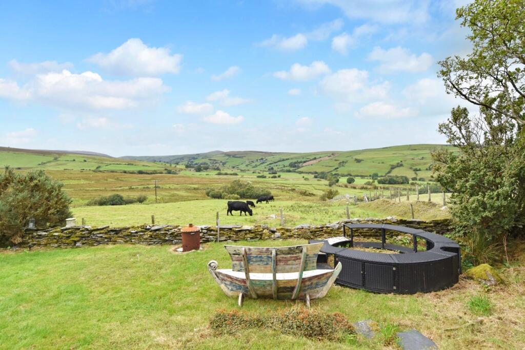 VIEWS ACROSS THE VALLEY