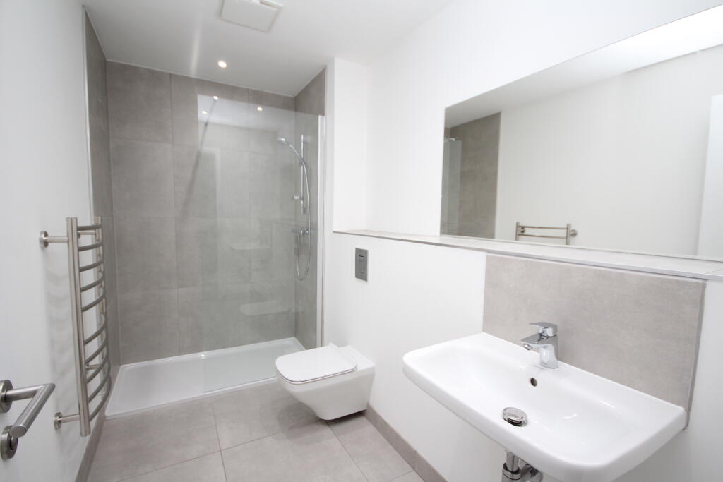 Main Bathroom