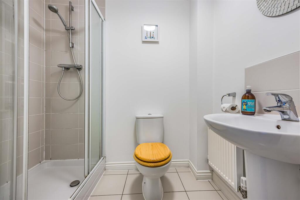 Flat 5, Mouliere Court, St. Georges Road, Denmead-