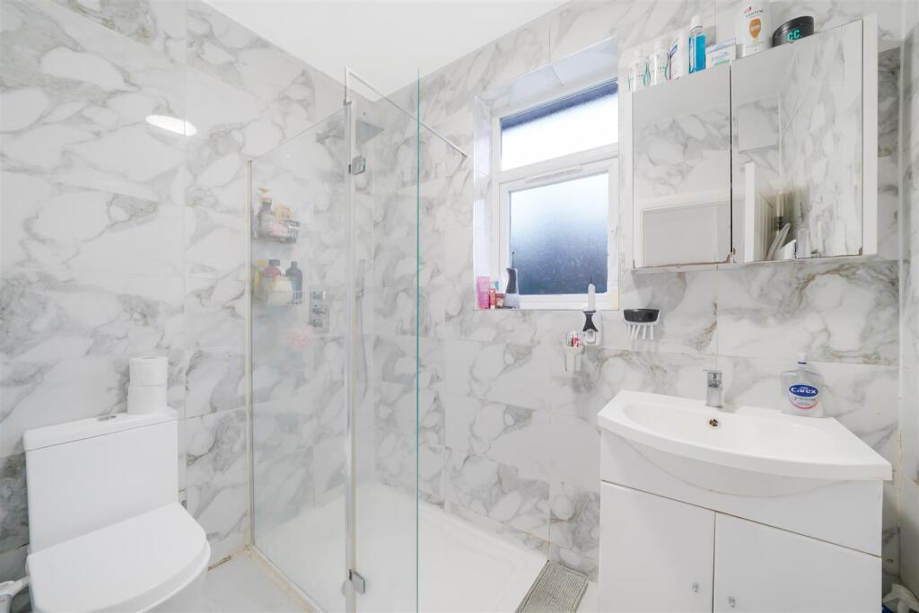 510 Whitton Avenue West - HVwu5sqy7Uv5kqGPxNXk.jpg